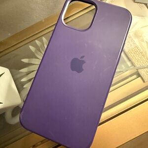 Apple Purple Silicone iPhone 12 MagSafe Case